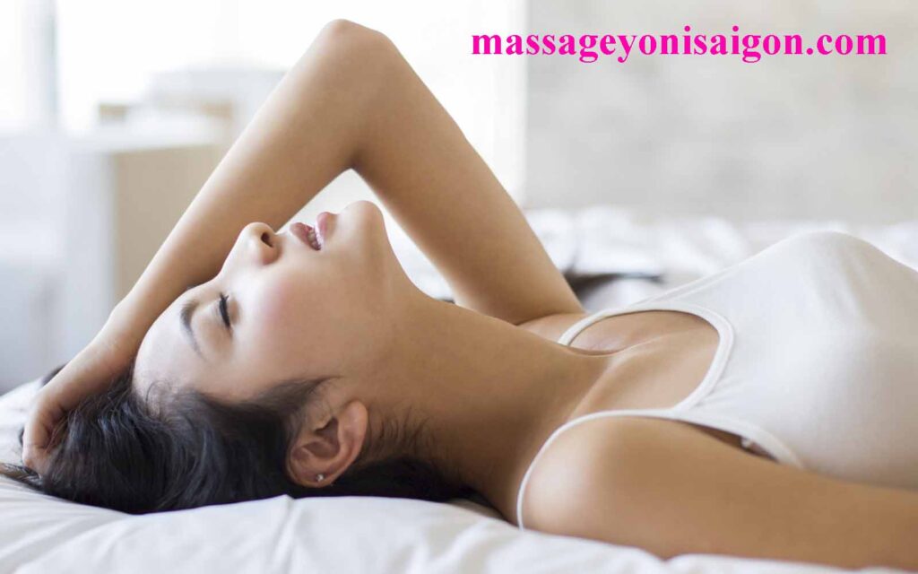 massage yoni vùng kín tại nhà